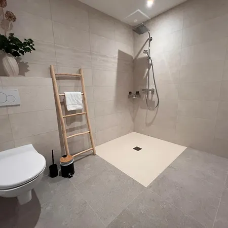 La Barrique Grand Duplex Pmr Vue Vosges & Vignobles 8 Pers Apartment Bergheim
